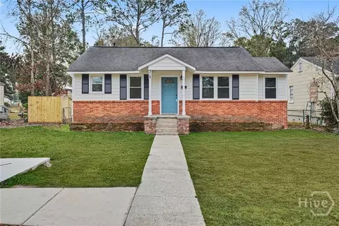 315 E 65th St, Savannah, GA 31405