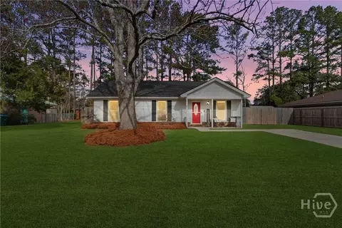 114 Rose Dr, Springfield, GA 31329