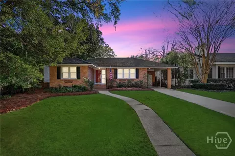 415 E 60th St, Savannah, GA 31405