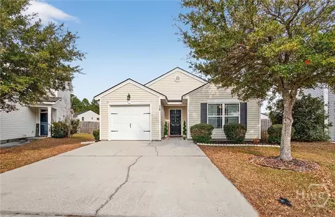 12 Spring Lake Cir, Savannah, GA 31407