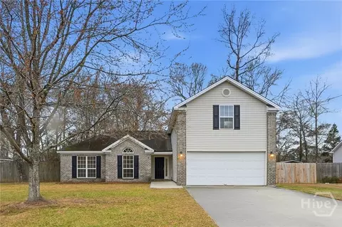 105 Creekside Cir, Ellabell, GA 31308