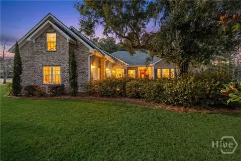 102 Steeple Ln, Richmond Hill, GA 31324