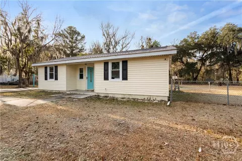 42 Winoca Dr, Midway, GA 31320