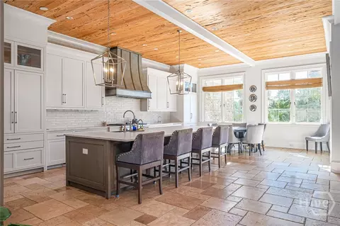 Kitchen - 108 Commodore Dr, Savannah, GA 31410 photo 2 of 6