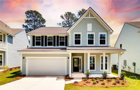 68 Chatham Ln, Richmond Hill, GA 31324