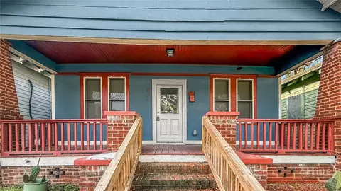 823 W 39th St, Savannah, GA 31415