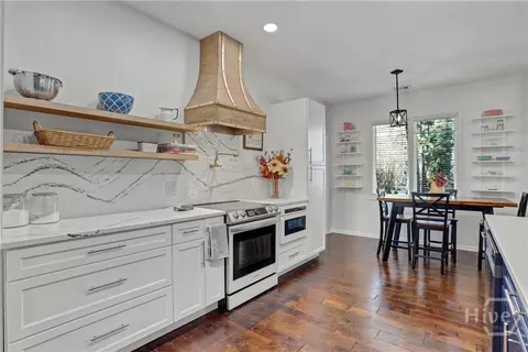 Kitchen - 4 E Back St, Savannah, GA 31419 photo 2 of 4