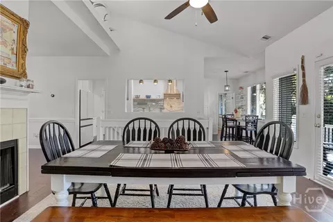 Dining - 4 E Back St, Savannah, GA 31419 photo 3 of 4