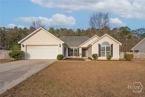404 Sir Arthur Ct, Guyton, GA 31312