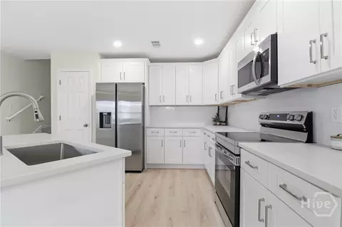 Kitchen - 69 Ashleigh Ln, Savannah, GA 31407 photo 1 of 3