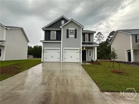 204 Juniper Dr, Hinesville, GA 31313