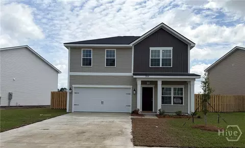 209 Juniper Dr, Hinesville, GA 31313