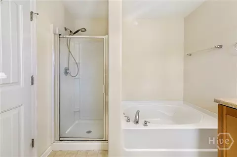 Bath - 116 Ventura Pl, Pooler, GA 31322 photo 3 of 4