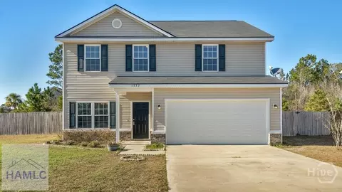 1337 Evergreen Trl, Hinesville, GA 31313