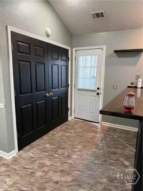 Entry Way - 487 Shadowbrook Cir, Springfield, GA 31329 photo 1 of 2