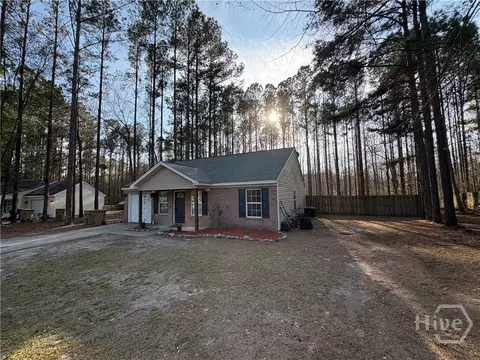 487 Shadowbrook Cir, Springfield, GA 31329