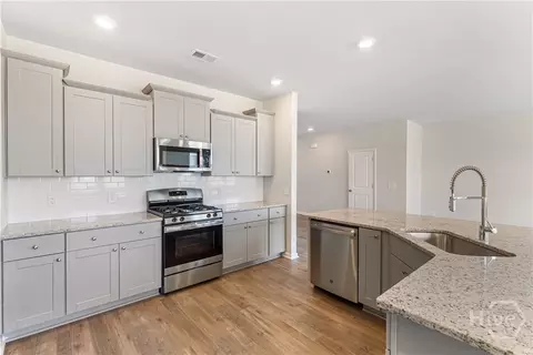 Kitchen - 45 Rabbit Run Ln, Pooler, GA 31322 photo 2 of 2