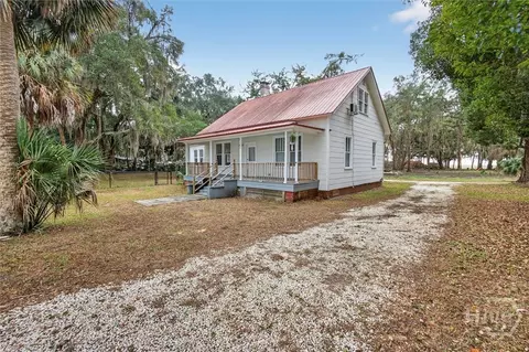 1401 Wayne St, Darien, GA 31305