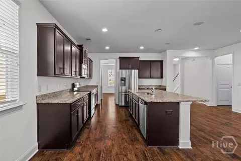 Kitchen - 105 Grimsby Rd, Savannah, GA 31407 photo 1 of 2