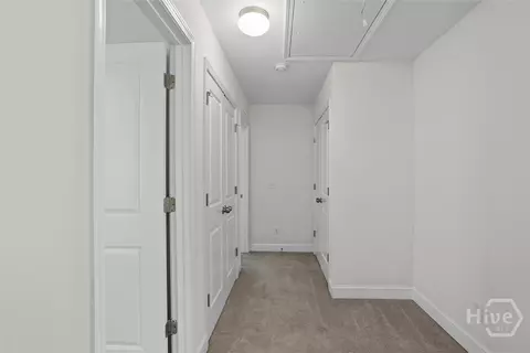 Entry Way - 105 Grimsby Rd, Savannah, GA 31407 photo 11 of 11