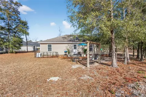 Exterior - 220 Crape Myrtle Ct, Springfield, GA 31329 photo 5 of 7