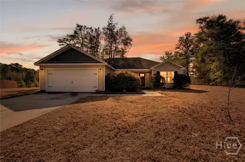 220 Crape Myrtle Ct, Springfield, GA 31329