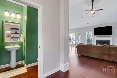 Entry Way - 36 Redwall Cir, Savannah, GA 31407 photo 3 of 4
