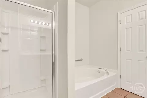 Bath - 143 Regency Cir, Pooler, GA 31322 photo 2 of 7