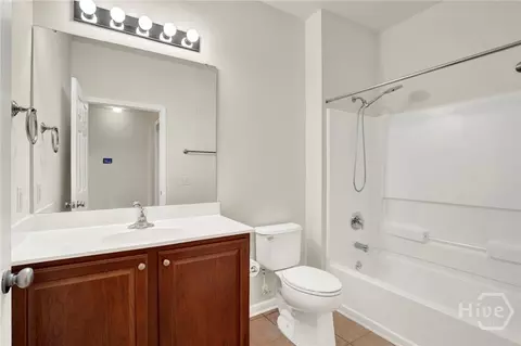Bath - 143 Regency Cir, Pooler, GA 31322 photo 4 of 7