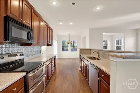Kitchen - 143 Regency Cir, Pooler, GA 31322 photo 3 of 4