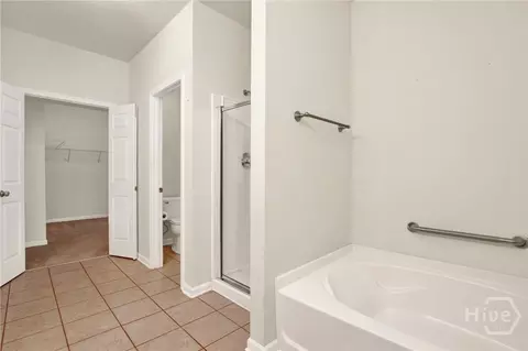 Bath - 143 Regency Cir, Pooler, GA 31322 photo 3 of 7