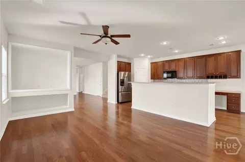 Living - 143 Regency Cir, Pooler, GA 31322 photo 4 of 4