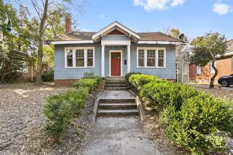 221 E 49th St, Savannah, GA 31405