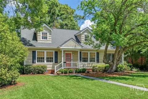 530 E 57th St, Savannah, GA 31405