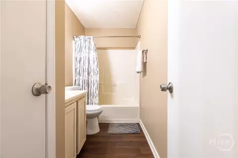 Bath - 310 Mapmaker Ln, Savannah, GA 31410 photo 2 of 5