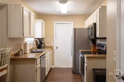 Kitchen - 310 Mapmaker Ln, Savannah, GA 31410 photo 1 of 2