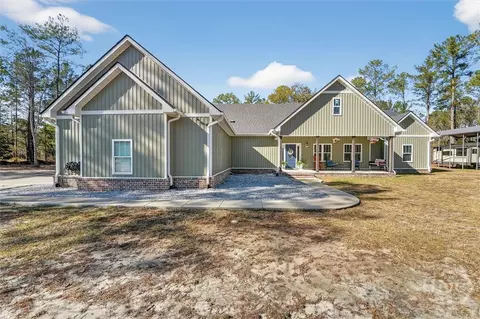 Exterior - 323 Edgewood Rd, Guyton, GA 31312 photo 4 of 12