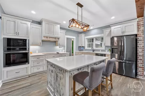 Kitchen - 323 Edgewood Rd, Guyton, GA 31312 photo 2 of 6