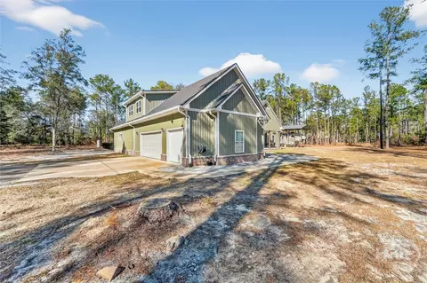 Exterior - 323 Edgewood Rd, Guyton, GA 31312 photo 3 of 12