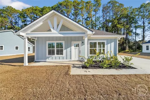 1058 Cottage Way, Darien, GA 31305