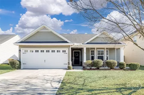 29 Roseberry Cir, Port Wentworth, GA 31407