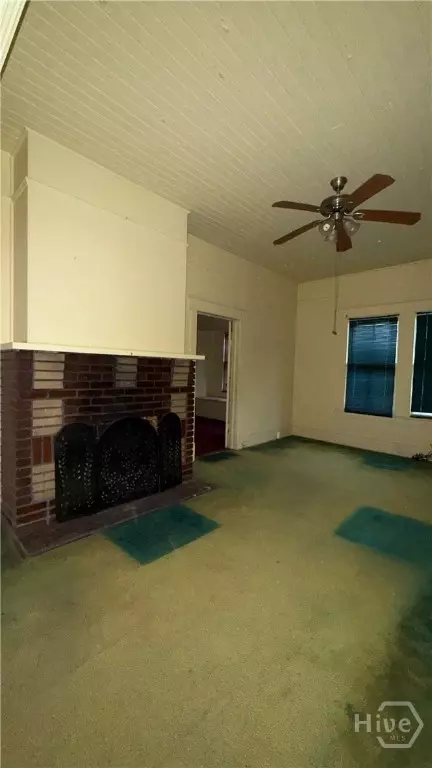 Living - 3313 Gragg St, Thunderbolt, GA 31404 photo 2 of 4