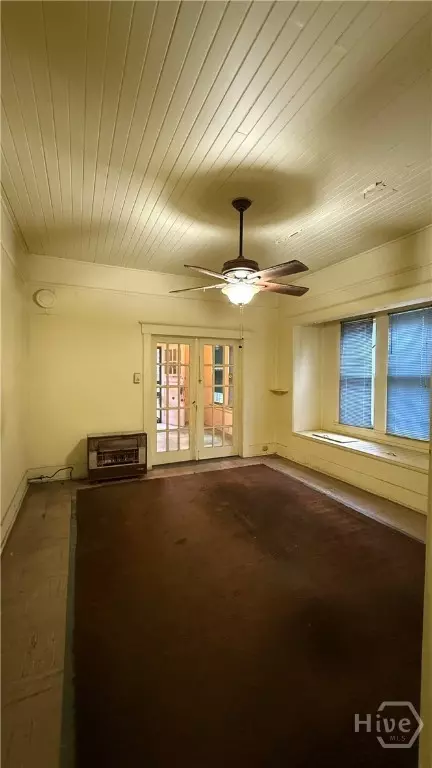 Living - 3313 Gragg St, Thunderbolt, GA 31404 photo 4 of 4