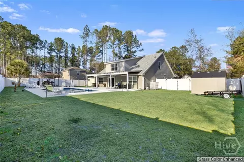 Exterior - 204 Beaubrook Blvd, Springfield, GA 31329 photo 2 of 13
