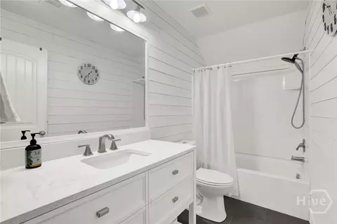 Bath - 204 Beaubrook Blvd, Springfield, GA 31329 photo 4 of 5