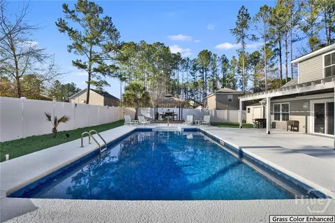 Exterior - 204 Beaubrook Blvd, Springfield, GA 31329 photo 5 of 13
