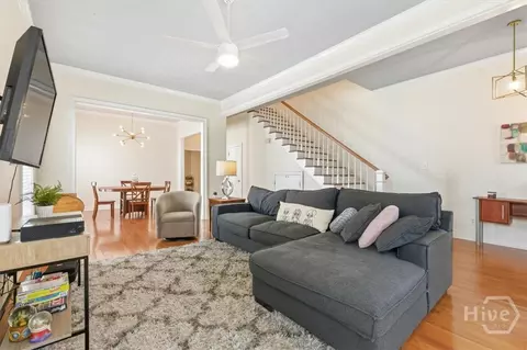 516 W 37th St, Savannah, GA 31415