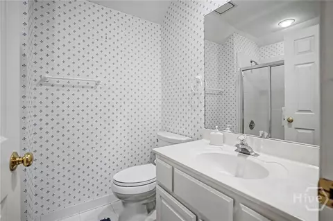 Bath - 4 Odingsell Ln, Savannah, GA 31411 photo 6 of 6