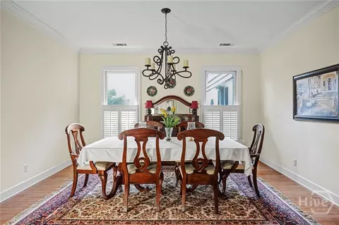 Dining - 4 Odingsell Ln, Savannah, GA 31411 photo 2 of 5