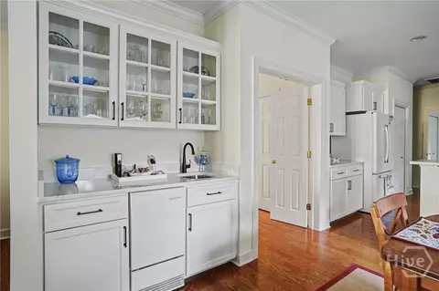 Kitchen - 4 Odingsell Ln, Savannah, GA 31411 photo 1 of 4